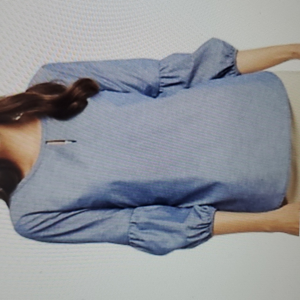 Van Heusen Chambray Keyhole Blouse
